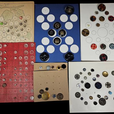 Sale Photo Thumbnail #126: A Large Collection of Antique and Vintage Glass, Celluloid, and Metal Sewing Buttons