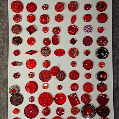 Sale Photo Thumbnail #231: A Large Collection of Assorted Vintage Red Glass Buttons