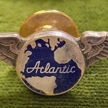 rare WWII Atlantic airlines service sterling lapel pin