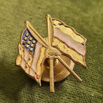 WW!!? lapel cuff link american flag