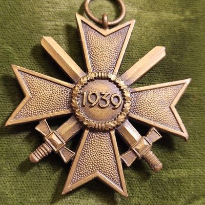 War Merit medal cross 2nd class w/ swords