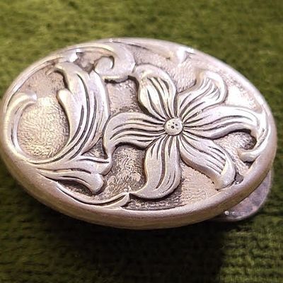antique sterling Victorian flower clip collar or?