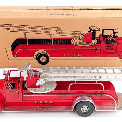 Smith Miller #537 Aerial Ladder Fire Truck w/ Box