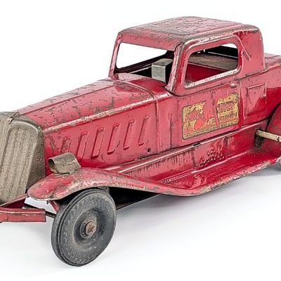 Girard Windup Fire Chief Siren Coupe