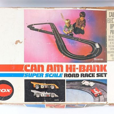 Cox Can Am Hi-Bank Super Scale Road Race Slot Car Set