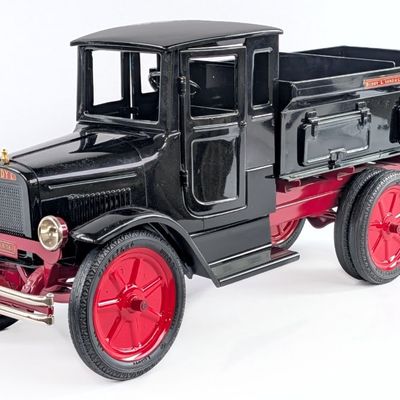 T-Reproductions Buddy L Sand & Gravel Truck