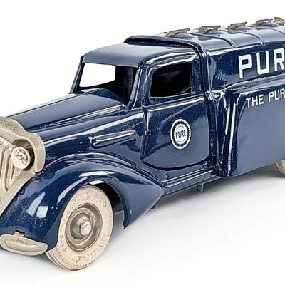 Restored Metalcraft Pure Oil Truck with Electric Headlights