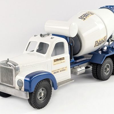 Fred Thompson Smith Miller B Mack Blue Diamond Cement Mixer Truck