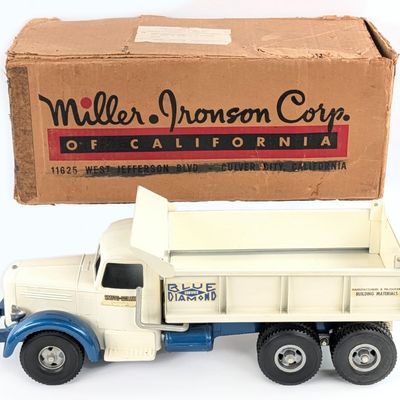Smith Miller Blue Diamond Hydraulic Dump Truck w/ Box