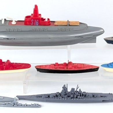 (9) Toy Battleships