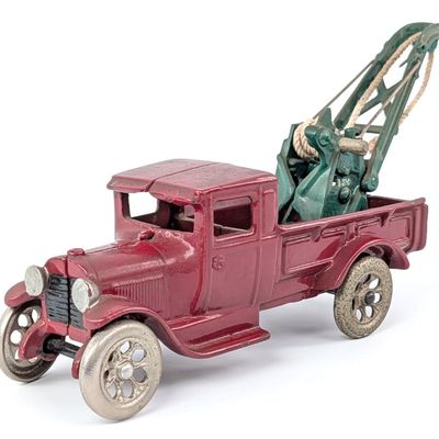 Arcade Cast Iron Ford Wrecker Tow Truck