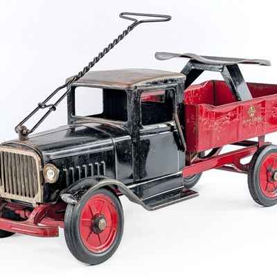 Orignal Buddy L Ride On Hydraulic Dump Truck