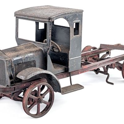 Kelmet White Dump Truck Parts