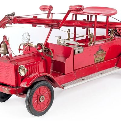 Keystone Packard Water Tower Fire Truck with Real Pump