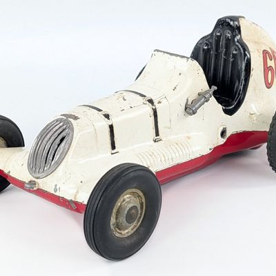 Roy Cox Thimble Drome Champion #60 Racer - White