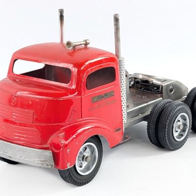 Custom Smith Miller GMC Semi Truck
