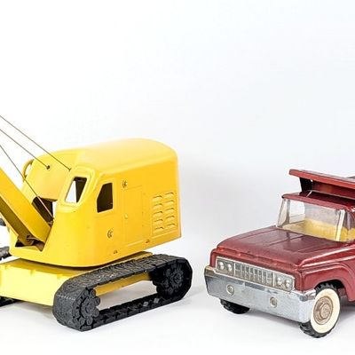 Structo Hydraulic Dumper and Steam Shovel