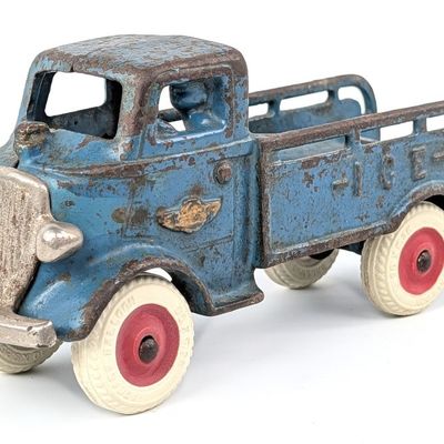 Arcade Cast Iron Ice Truck