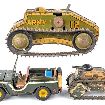 Marx U.S. Army Tanks and Battery Op. U.S. Army Signal Jeep