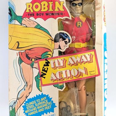 Vintage MEGO Magnetic Robin Fly Away Action Figure