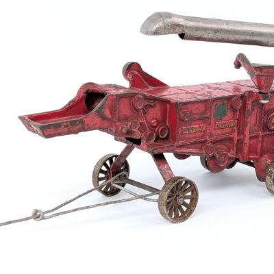 Arcade Cast Iron McCormick-Deering Threshing Machine