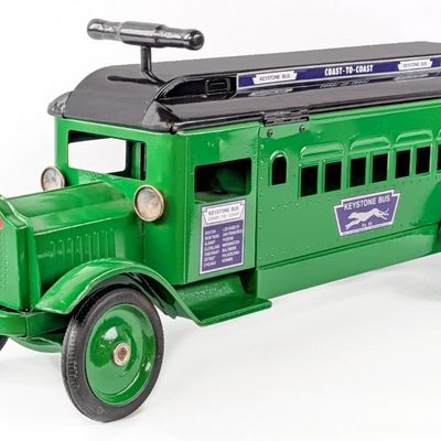 Custom Green Keystone Packard Coast-To-Coast Bus