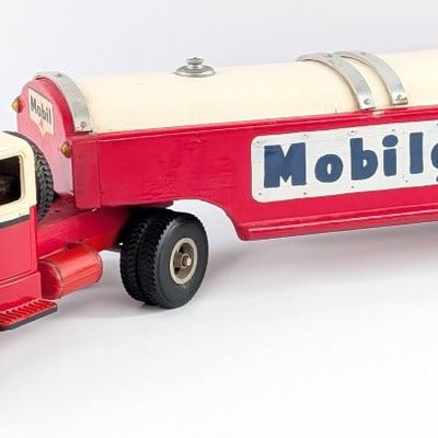 Custom Smith Miller L Mack Mobilgas Tanker Truck