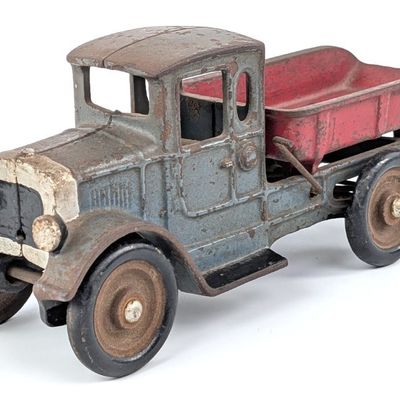 Kilgore Cast Iron Dump Truck