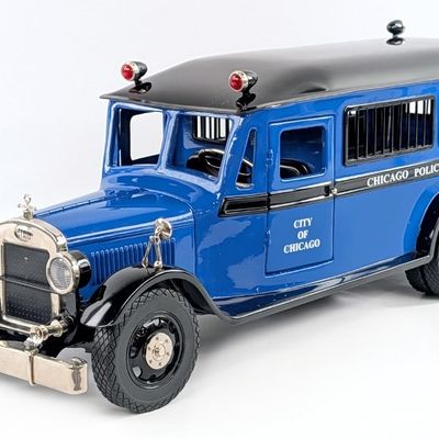 Retro 123 Chicago Police Dept. Paddy Wagon Truck