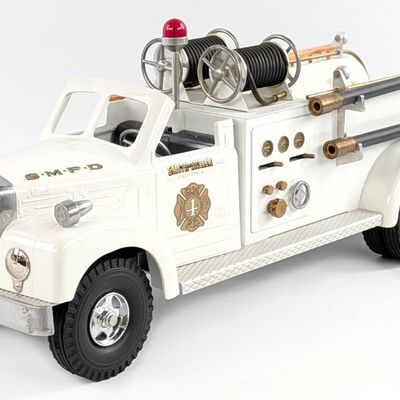 Fred Thompson Smith Miller B Mack No. 5 Fire Truck - White