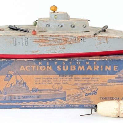 Keystone Submarine with Box