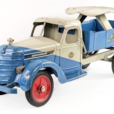 Original 1938 Buddy L International Hydraulic Dump Truck