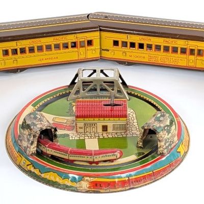 Marx Union Pacific Streamliner Windup Train and Honeymoon Express