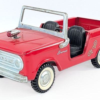 Original Nylint Ford Bronco Fire Chief Truck