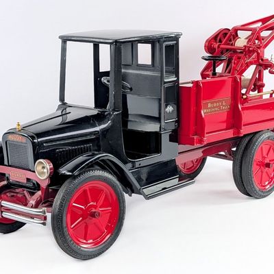 Custom Buddy L Wrecking Tow Truck
