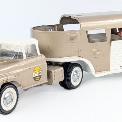 Original Nylint No. 6300 Horse Van Truck