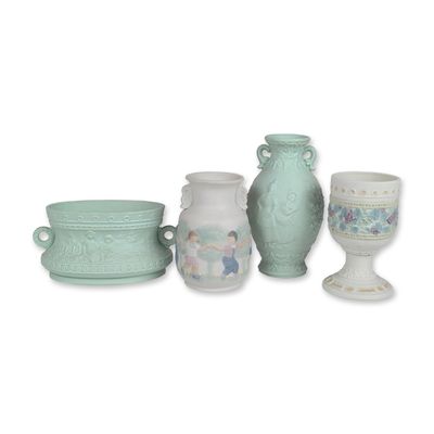 Sale Photo Thumbnail #253: 4pc Collection of Miniature Lladro Spanish Porcelain Decorative Items