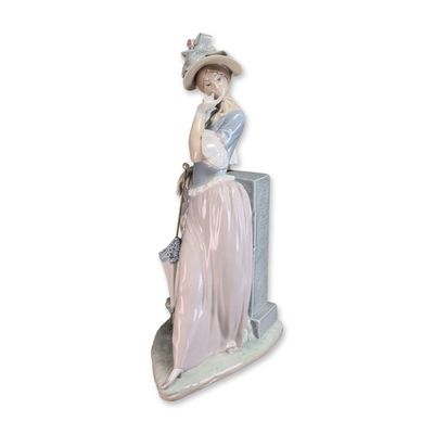 Sale Photo Thumbnail #374: Lladro Porcelain Sculpture, Esthetic Pose 01004850