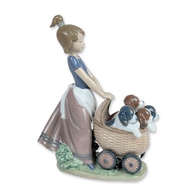 Lladro Spanish Porcelain Litter of Fun Figurine 5364