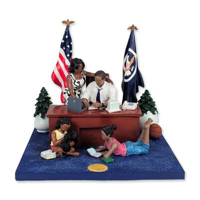 Sale Photo Thumbnail #122: Annie Lee 2009 The Oval Office Resin Figurine