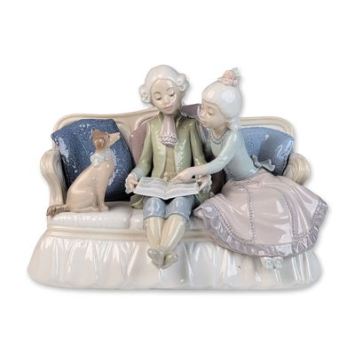 Lladro Porcelain Figurine, Storytime 01005229