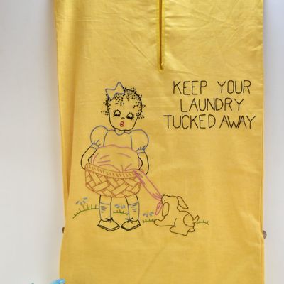 COTTON EMBROIDERED HANGING LAUNDRY BAG & MAMMY AND CHEF SHAKERS