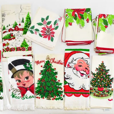 VINTAGE CHRISTMAS-THEMED HAND TOWELS AND MORE