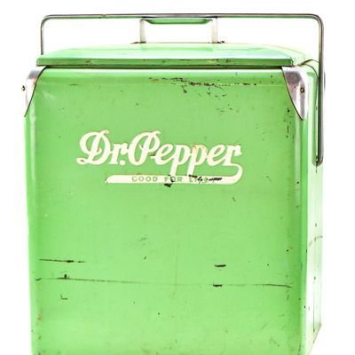 PROGRESS REFRIGERATOR COMPANY DR.PEPPER SEA-FOAM GREEN METAL PICNIC COOLER