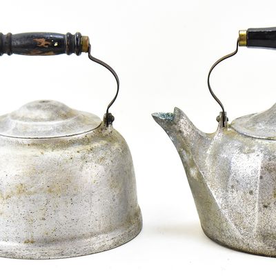 WAGNER WARE CAST ALUMINUM "COLONIAL" TEA KETTLE PAIR