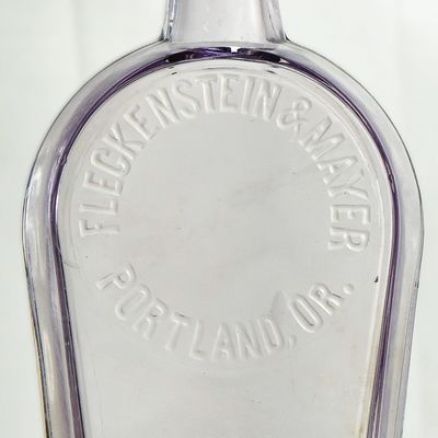 FLECKENSTIEN & MAYER WHISKEY COFFIN FLASK