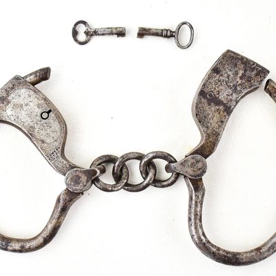 TOWER BRAND SINGLE-LOCK HANDCUFFS