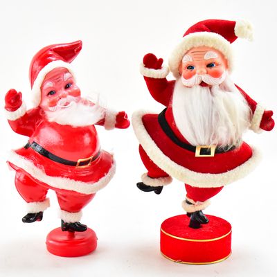 TABLE-TOP MUSICAL 'DANCING' SANTAS