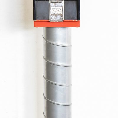 FLOOR-STANDING GUMBALL MACHINE