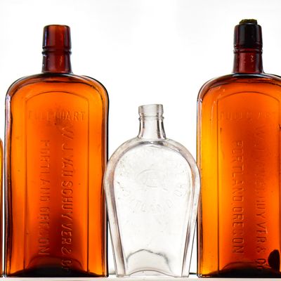 PORTLAND, OREGON DRUG AND ALCOHOL BOTTLE ASSORTMENT